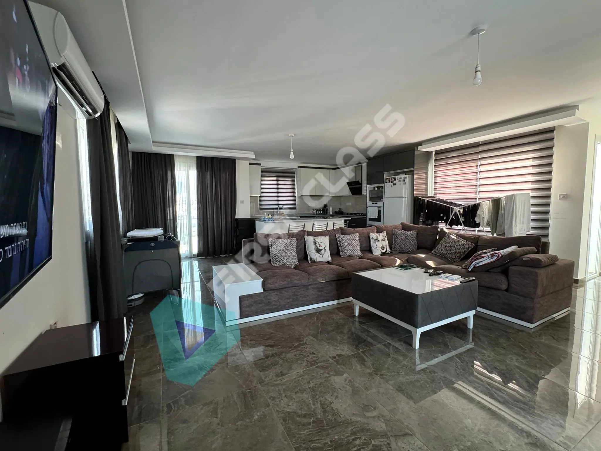 2+1 PENTHOUSE FOR SALE IN CENTRAL GUINEA FOR SALE!!!