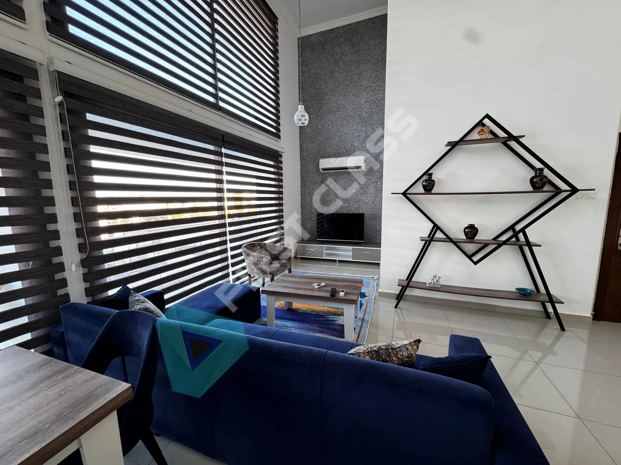 2+1 FULLY FURNISHED FLAT FOR RENT IN KYRENIA CENTER!!