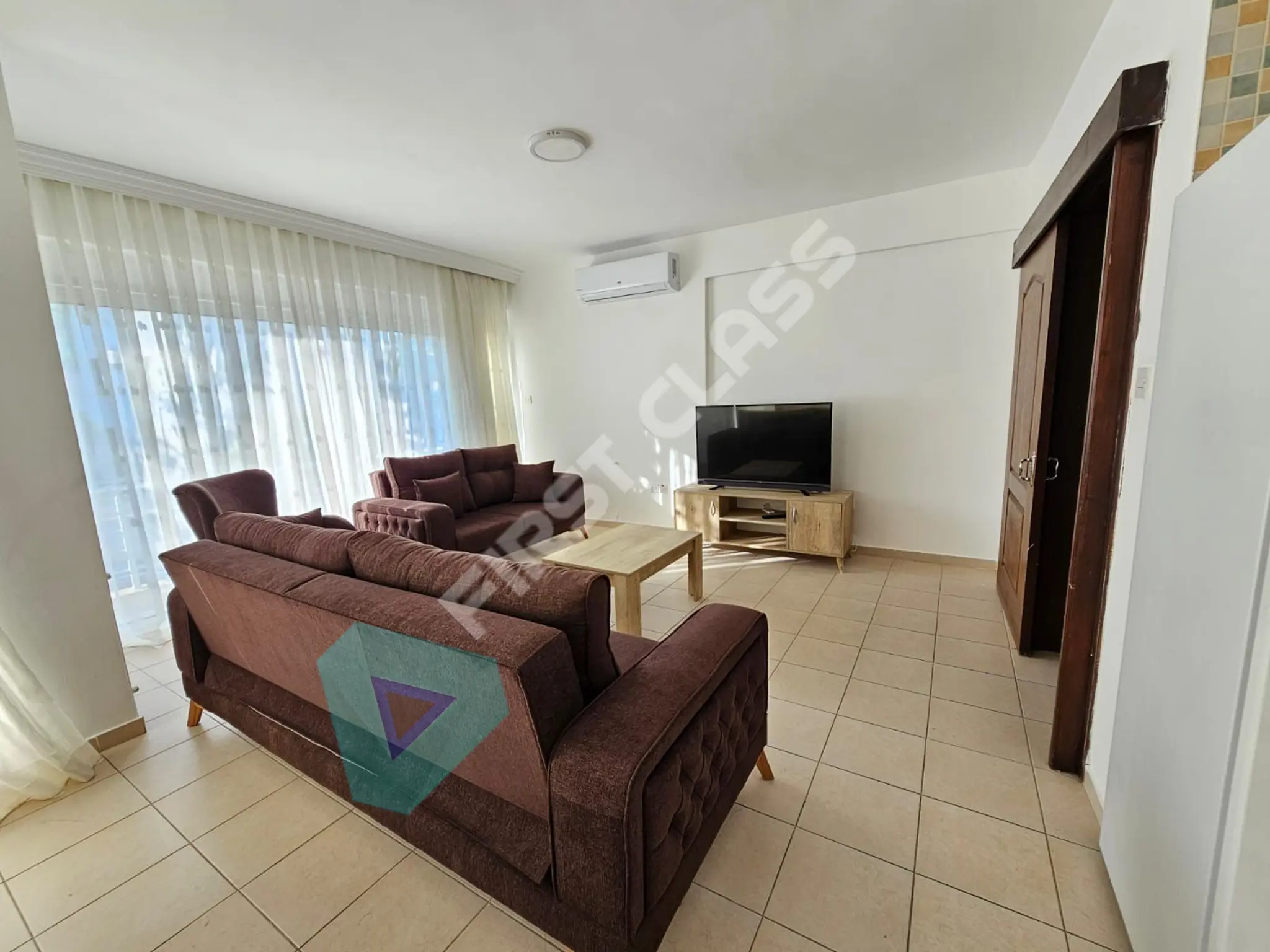 3+1 Kyrenia Barbaros Market Flat Flat for Rent